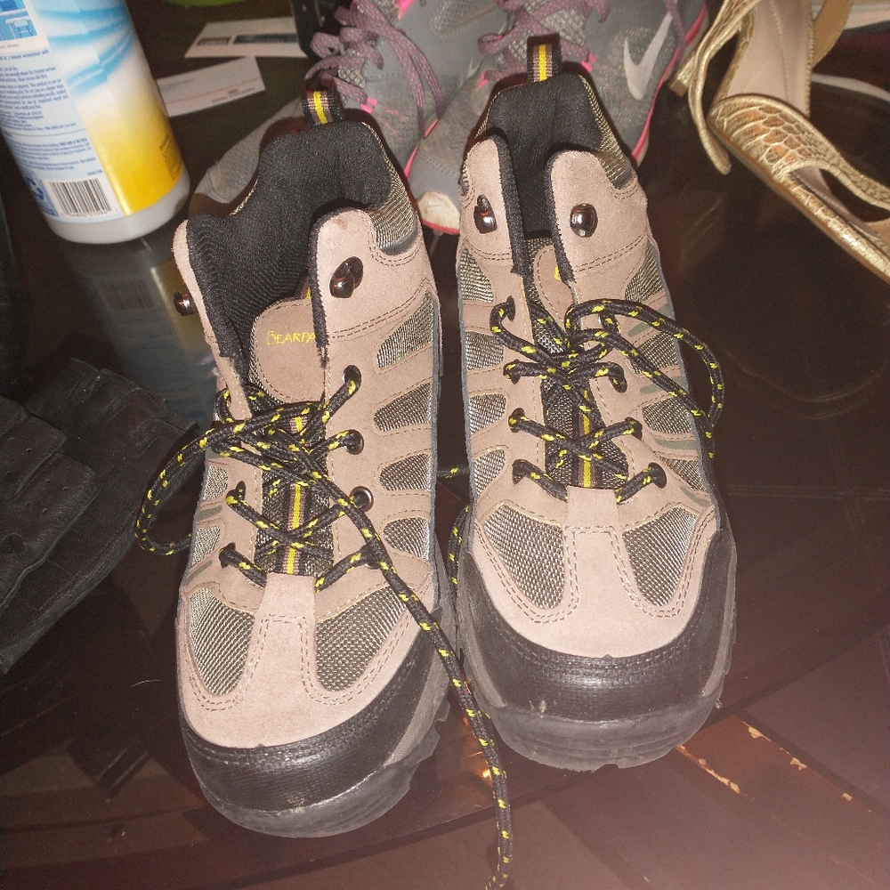 Bear Paw Hiking Boots sz 4.5